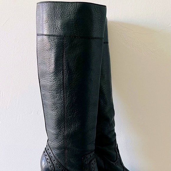Gorgeous! MICHAEL KORS BOOTS pre owned, great condition, leather - Picture 2 of 7